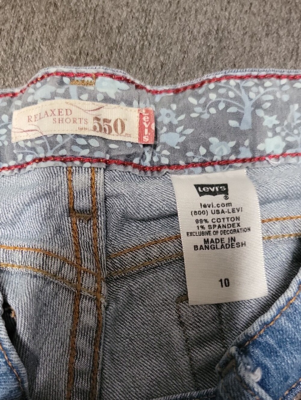 Levi's Women Light Blue Relaxed Fit Jeans Size 10 - Picture 3 of 11